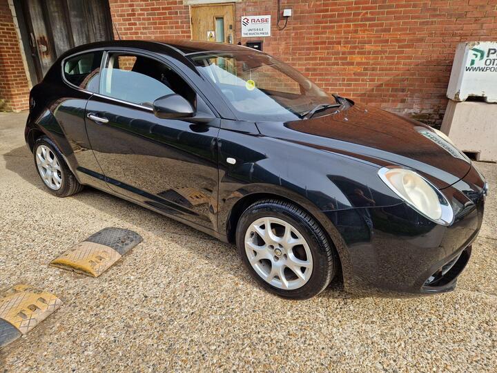 Alfa Romeo MiTo 1.4 16V Lusso Euro 5 3dr Alfa Romeo MiTo 1.4 16V Lusso Euro 5 3dr