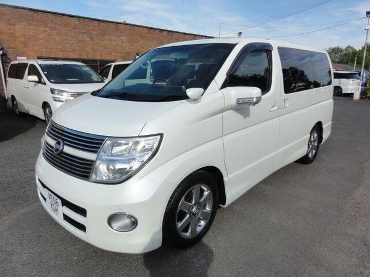 Nissan Elgrand HIGHWAY STAR UK LANGUAGE