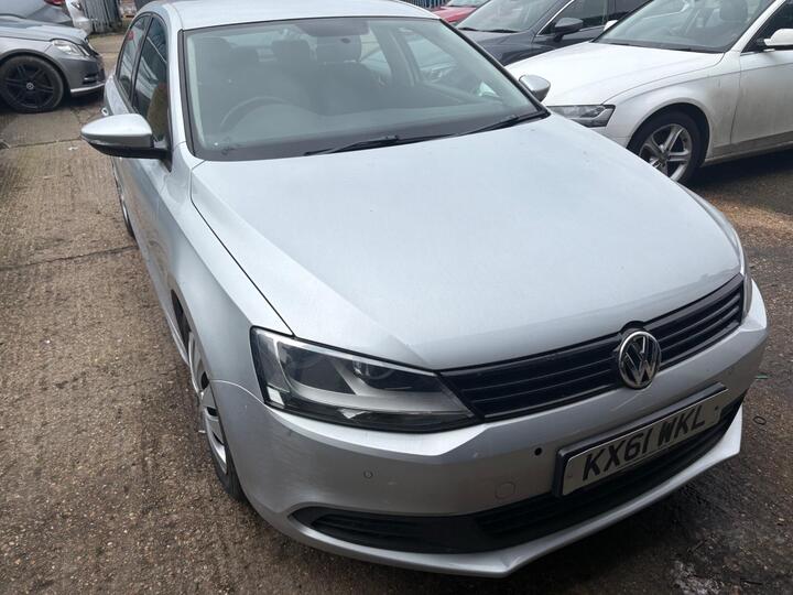 Volkswagen Jetta 1.6 TDI BlueMotion Tech S Euro 5 (s/s) 4dr