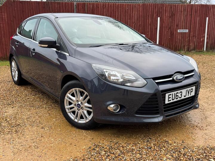 Ford Focus 1.6 Titanium Powershift Euro 5 5dr