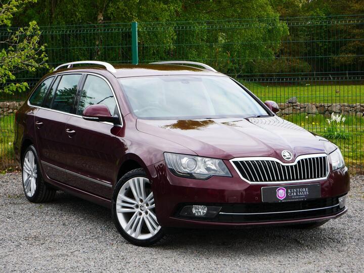 Skoda Superb 2.0 TDI Elegance DSG Euro 5 (s/s) 5dr