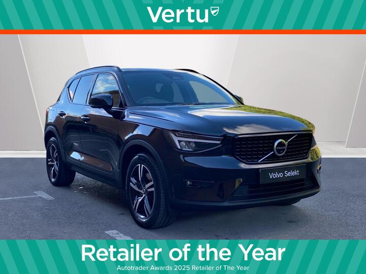 Volvo XC40 2.0 B3 MHEV Plus Dark DCT Auto Euro 6 (s/s) 5dr