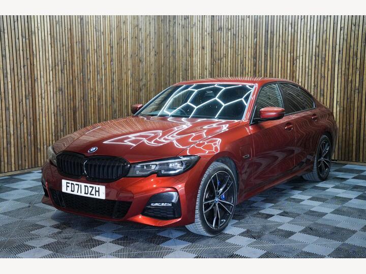 BMW 3 Series 2.0 330e 12kWh M Sport Auto XDrive Euro 6 (s/s) 4dr
