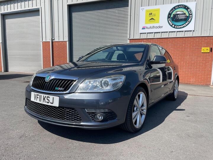 Skoda Octavia 2.0 TFSI VRS Euro 5 5dr Skoda Octavia 2.0 TFSI VRS Euro 5 5dr