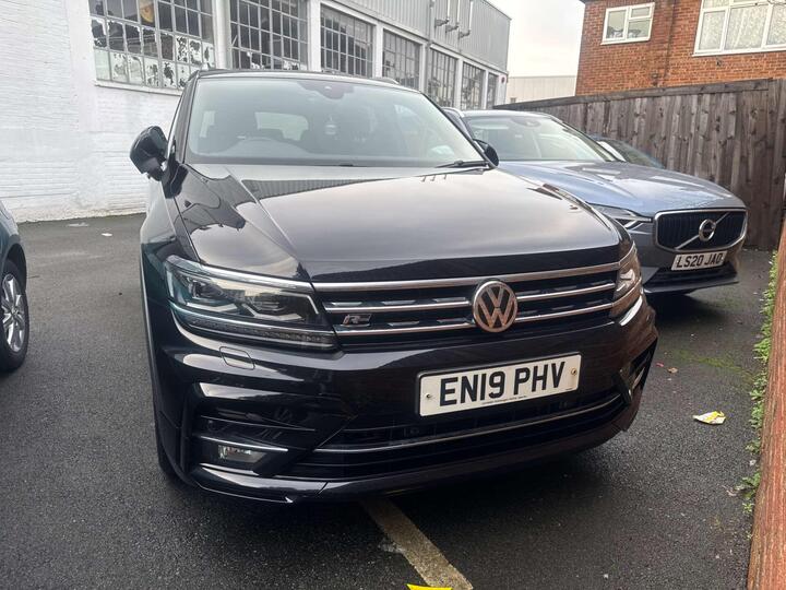 Volkswagen TIGUAN 2.0 TDI R-Line DSG 4Motion Euro 6 (s/s) 5dr