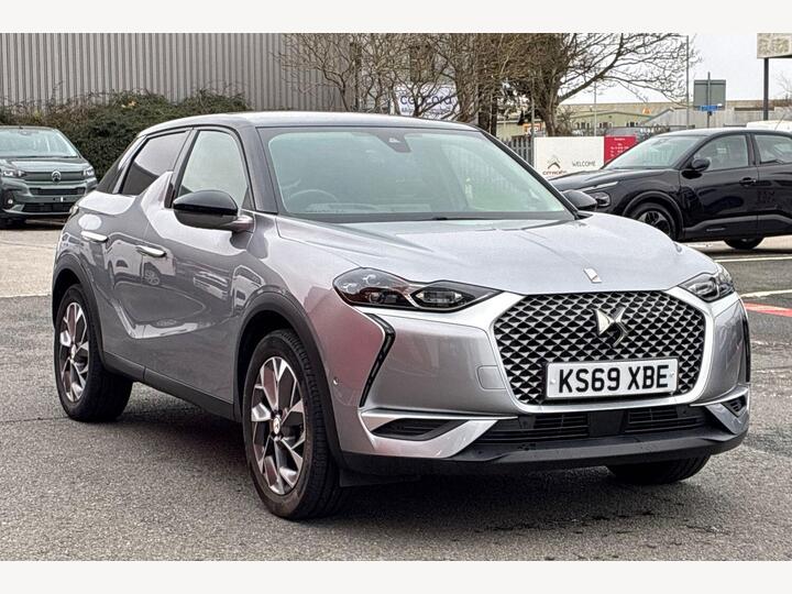 DS AUTOMOBILES DS 3 CROSSBACK E-TENSE 50kWh Ultra Prestige Crossback Auto 5dr