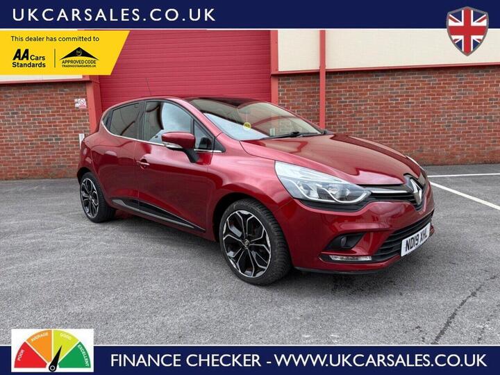 Renault CLIO 0.9 TCe Iconic Euro 6 (s/s) 5dr Renault CLIO 0.9 TCe Iconic Euro 6 (s/s) 5dr