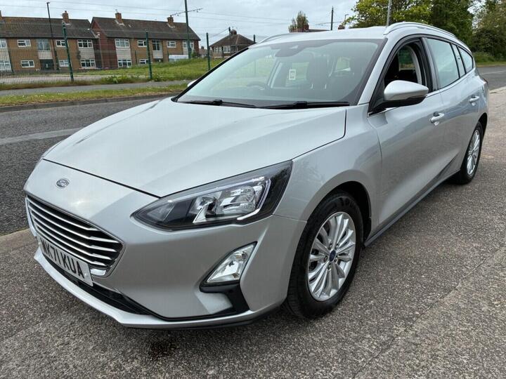 Ford FOCUS 1.0T EcoBoost MHEV Titanium DCT Euro 6 (s/s) 5dr