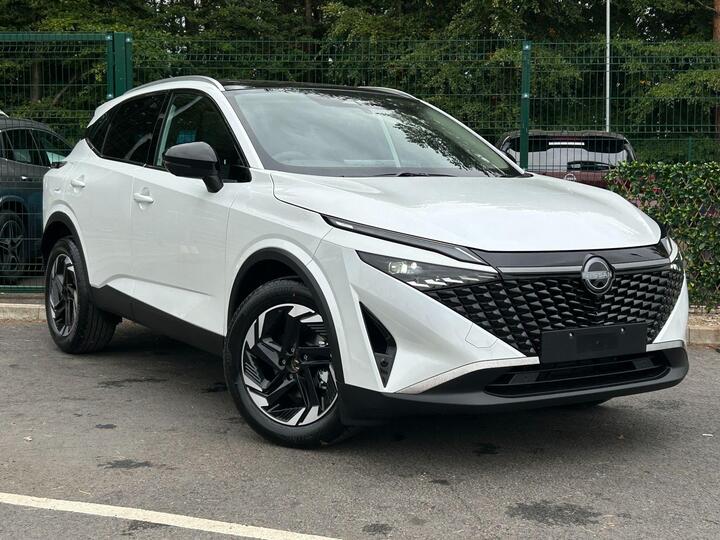 Nissan Qashqai 1.3 DIG-T MHEV N-Connecta Euro 6 (s/s) 5dr