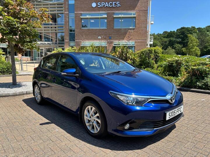 Toyota Auris 1.2 VVT-i Icon Euro 6 (s/s) 5dr
