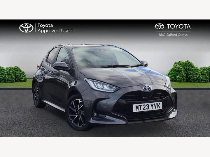 Toyota Yaris 1.5 VVT-h Design E-CVT Euro 6 (s/s) 5dr Toyota Yaris 1.5 VVT-h Design E-CVT Euro 6 (s/s) 5dr