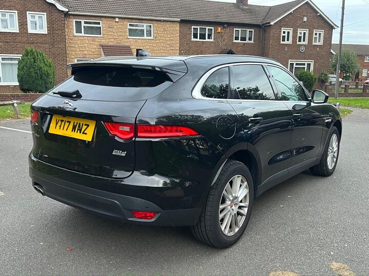 Jaguar F-PACE 2.0 D180 Portfolio Auto AWD Euro 6 (s/s) 5dr
