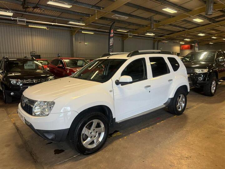 Dacia DUSTER 1.5 DCi Laureate 4WD Euro 5 5dr