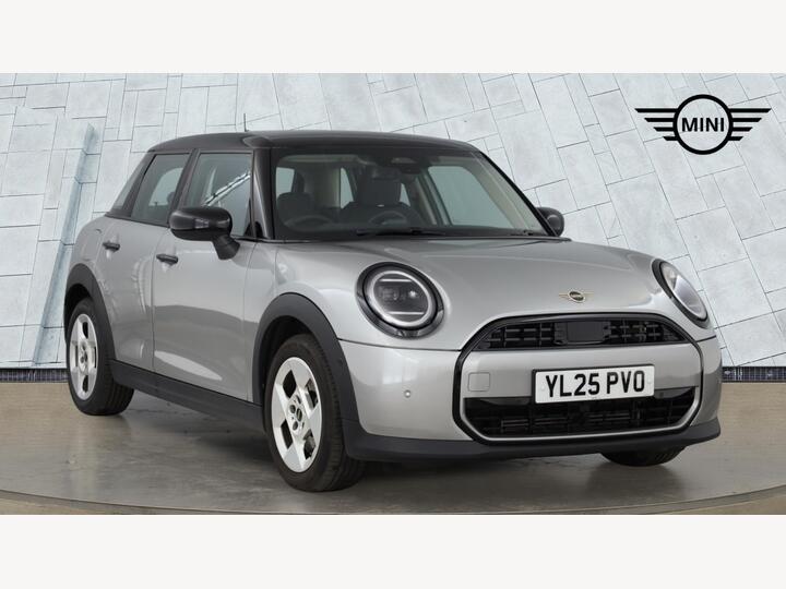 MINI Cooper 1.5C Classic Steptronic Euro 6 (s/s) 5dr