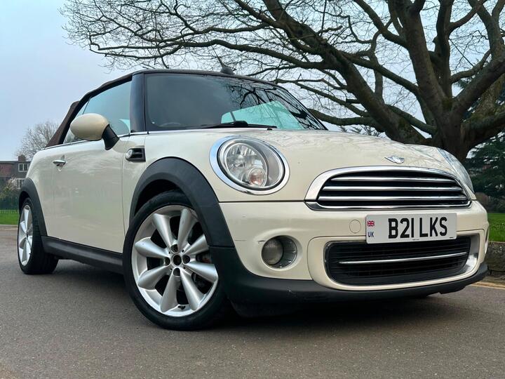 MINI Convertible 1.6 Cooper Euro 5 (s/s) 2dr