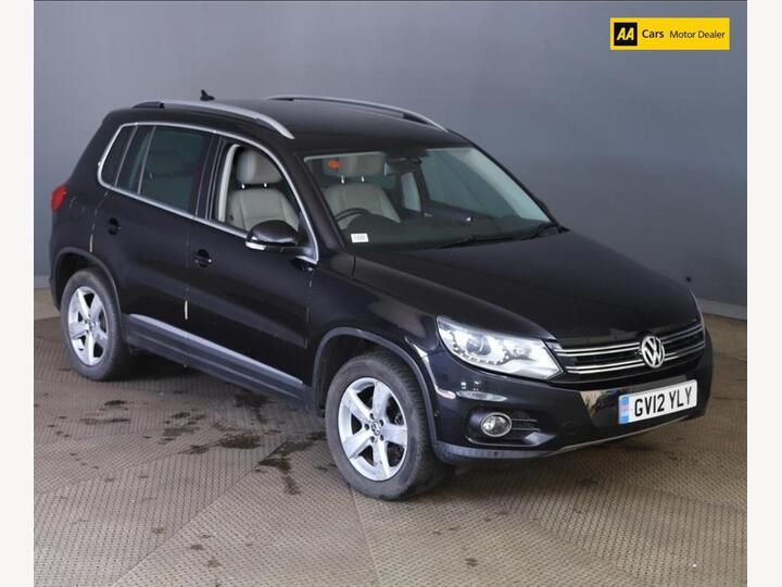 Volkswagen Tiguan 2.0 TDI BlueMotion Tech Escape DSG 4WD Euro 5 (s/s) 5dr