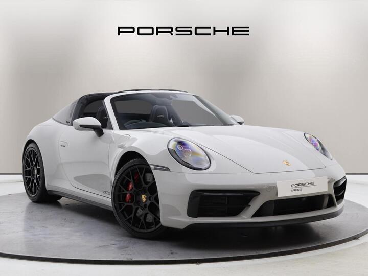 Porsche 911 GTS 2dr PDK