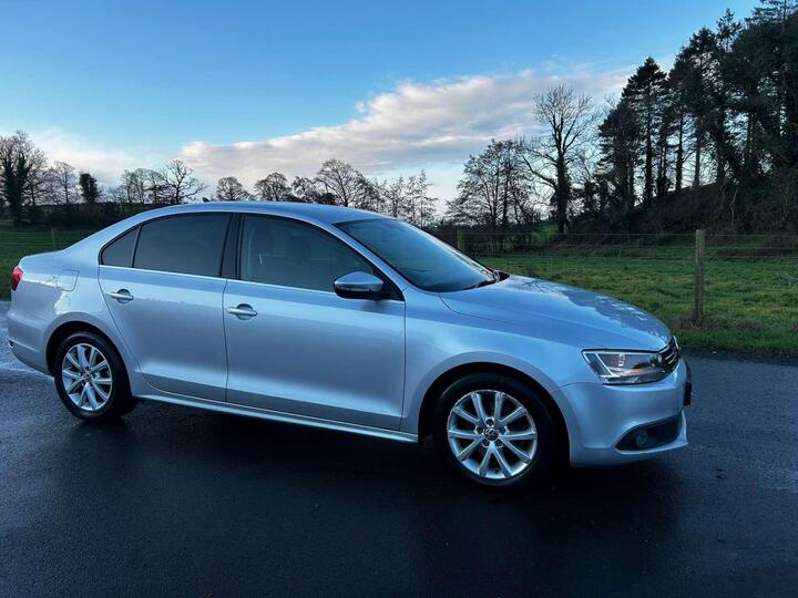Volkswagen JETTA 1.6 TDI BlueMotion Tech Limited Edition Euro 5 (s/s) 4dr