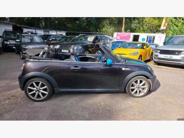 MINI Convertible 2.0 Cooper SD Highgate Euro 5 (s/s) 2dr