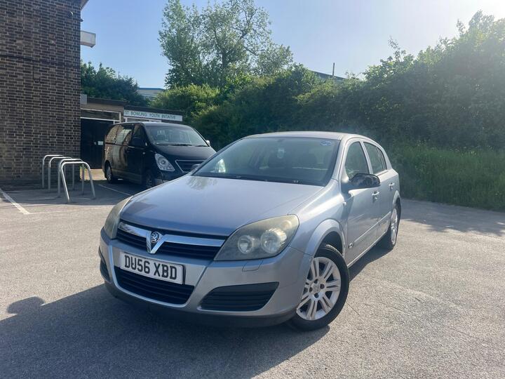 Vauxhall Astra 1.4i 16v Active 5dr