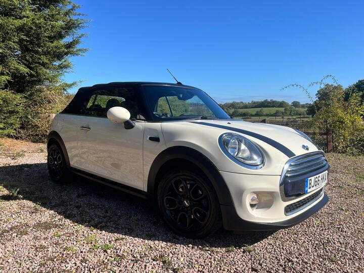 MINI Convertible 1.5 Cooper Euro 6 (s/s) 2dr