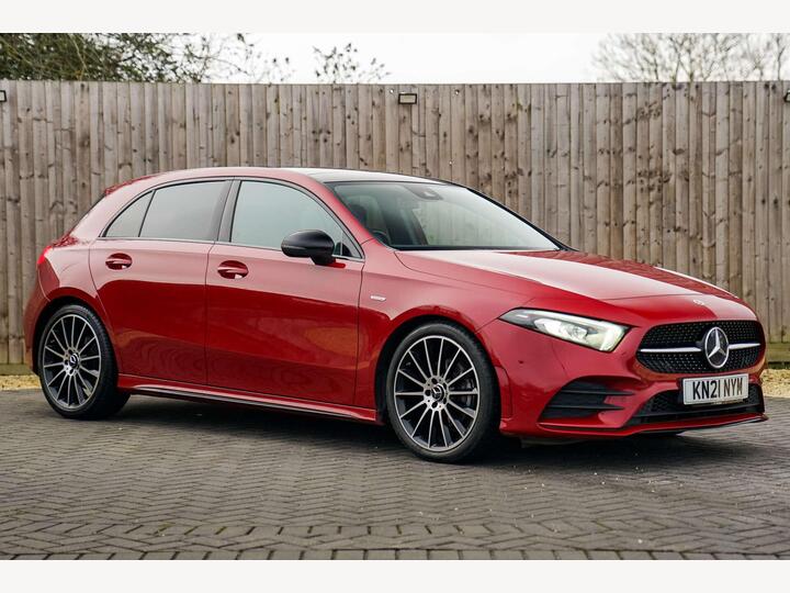 Mercedes-Benz A-Class 2.0 A200d Exclusive Edition 8G-DCT Euro 6 (s/s) 5dr