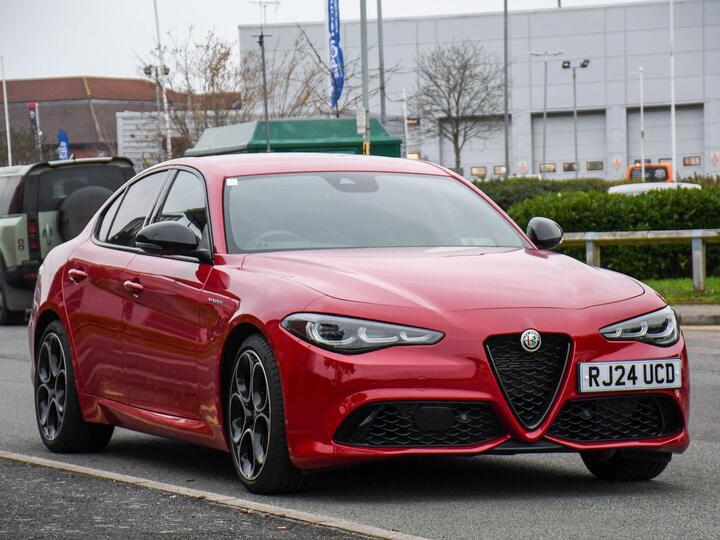 Alfa Romeo Giulia 2.0T Veloce Auto Euro 6 (s/s) 4dr