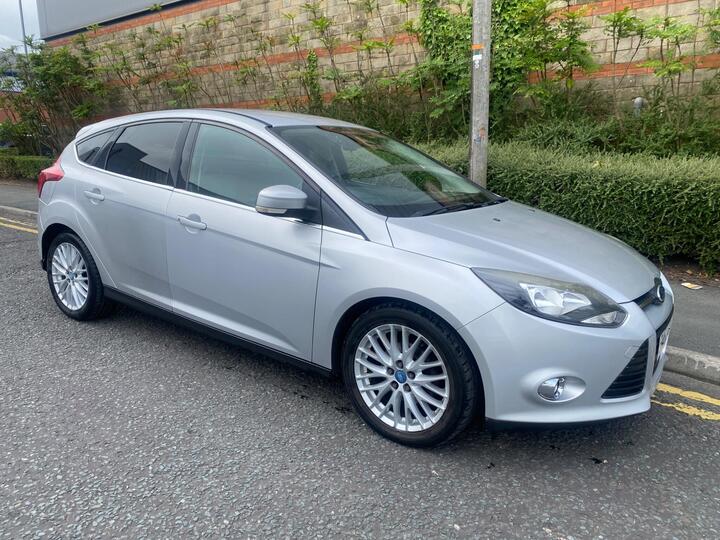 Ford Focus 1.6 TDCi Zetec Euro 5 (s/s) 5dr