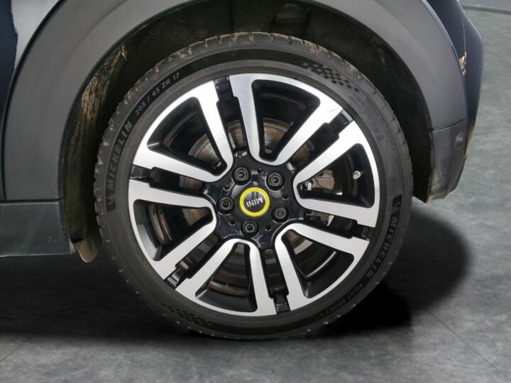 MINI Electric Hatch Cooper SE 32.6kWh Level 3 Auto 3dr MINI Electric Hatch Cooper SE 32.6kWh Level 3 Auto 3dr