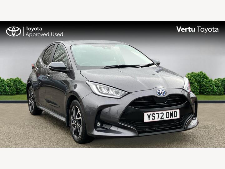 Toyota Yaris 1.5 VVT-h Design E-CVT Euro 6 (s/s) 5dr