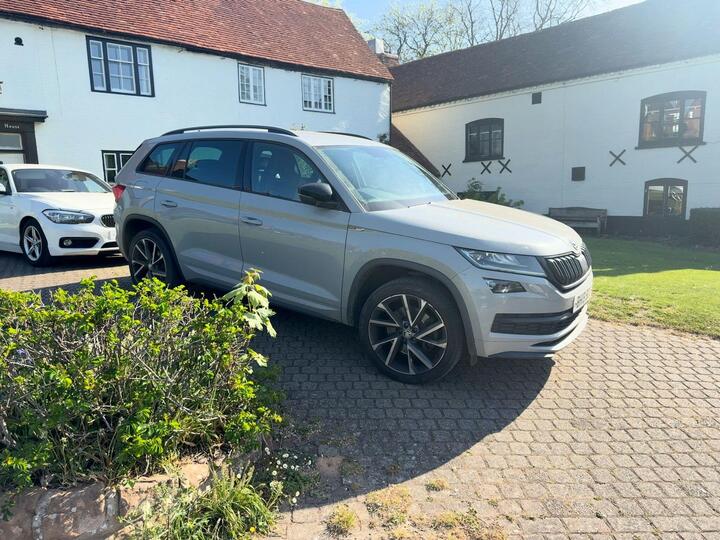 Skoda Kodiaq 2.0 TDI SportLine DSG 4WD Euro 6 (s/s) 5dr (7 Seat)