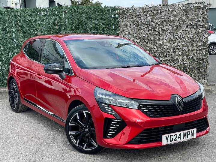 Renault Clio 1.6 E-TECH Techno Auto Euro 6 (s/s) 5dr