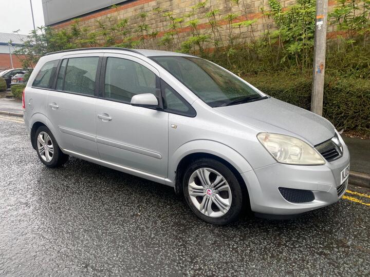 Vauxhall Zafira 1.6 Exclusiv Euro 4 5dr Vauxhall Zafira 1.6 Exclusiv Euro 4 5dr