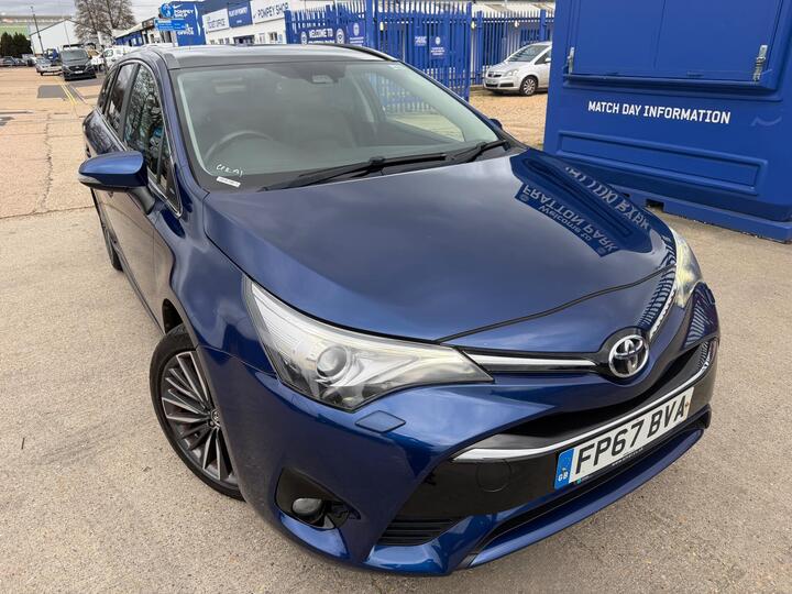Toyota Avensis 2.0 D-4D Excel Touring Sports Euro 6 (s/s) 5dr Toyota Avensis 2.0 D-4D Excel Touring Sports Euro 6 (s/s) 5dr