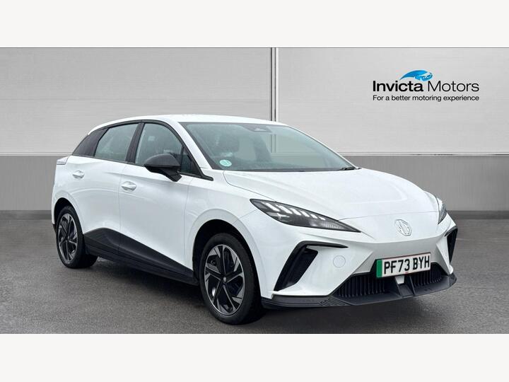 MG MG4 EV 64kWh SE Long Range Auto 5dr
