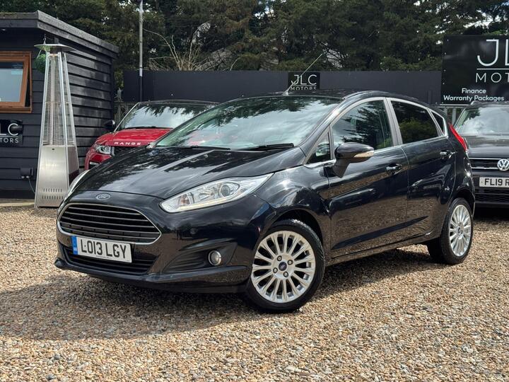 Ford Fiesta 1.0T EcoBoost Titanium Euro 5 (s/s) 5dr
