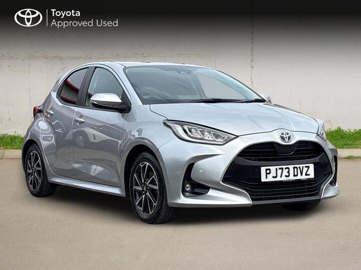 Toyota Yaris 1.5 VVT-h Design E-CVT Euro 6 (s/s) 5dr