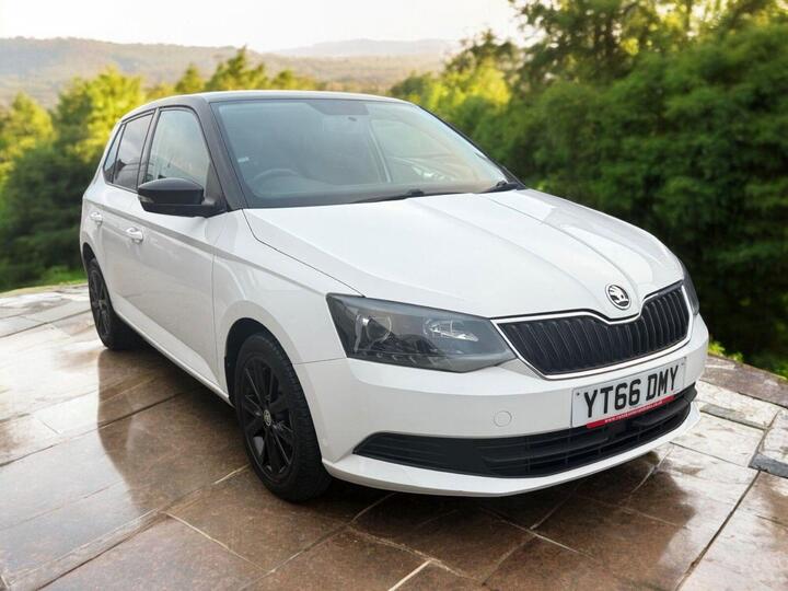 Skoda Fabia 1.0 Colour Edition Euro 6 (s/s) 5dr