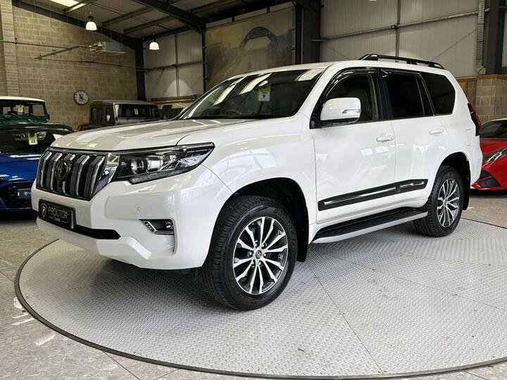 Toyota Land Cruiser 2.8D Invincible Auto 4WD Euro 6 (s/s) 5dr (7 Seat) Toyota Land Cruiser 2.8D Invincible Auto 4WD Euro 6 (s/s) 5dr (7 Seat)