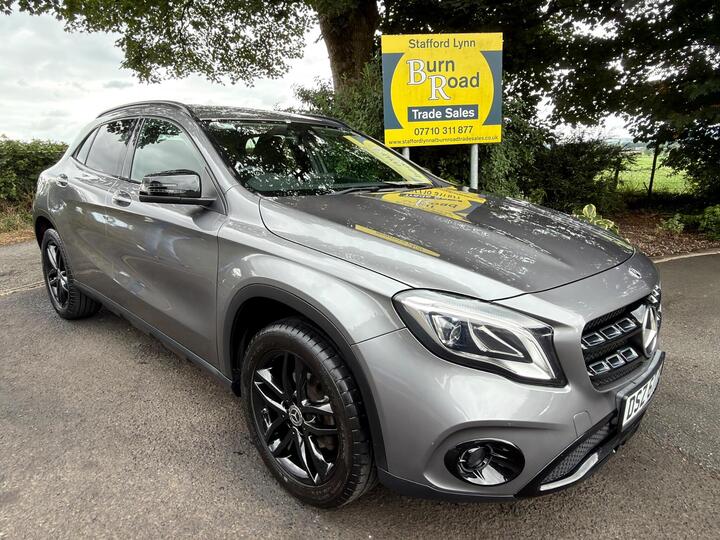 Mercedes-Benz GLA 1.6 GLA180 Urban Edition 7G-DCT Euro 6 (s/s) 5dr