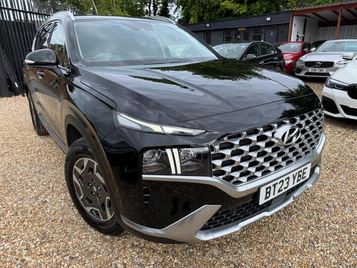 Hyundai Santa Fe 1.6 H T-GDi Premium Auto 4WD Euro 6 (s/s) 5dr Hyundai Santa Fe 1.6 H T-GDi Premium Auto 4WD Euro 6 (s/s) 5dr