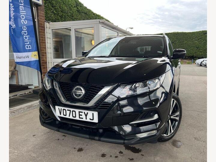 Nissan QASHQAI 1.3 DIG-T N-Connecta Euro 6 (s/s) 5dr
