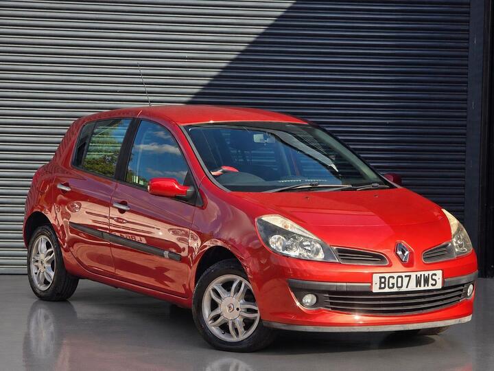 Renault Clio 1.6 VVT Dynamique 5dr