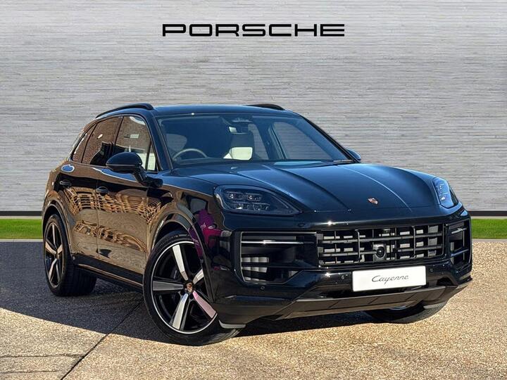 Porsche Cayenne 3.0 V6 E-Hybrid 25.9kWh Black Edition TiptronicS 4WD Euro 6 (s/s) 5dr
