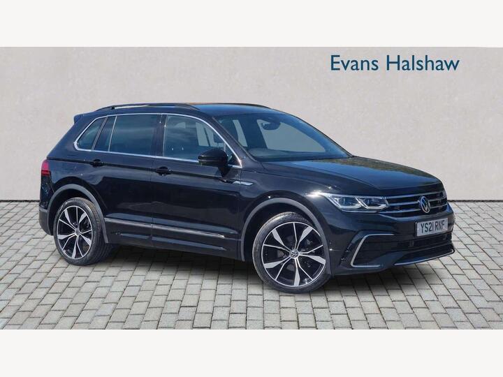Volkswagen TIGUAN DIESEL ESTATE 2.0 TDI R-Line DSG 4Motion Euro 6 (s/s) 5dr