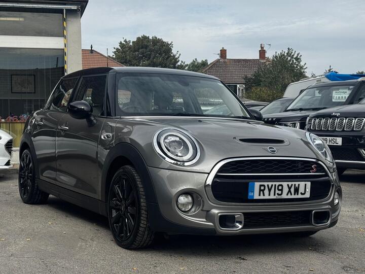 MINI Hatch 2.0 Cooper S Exclusive Euro 6 (s/s) 5dr