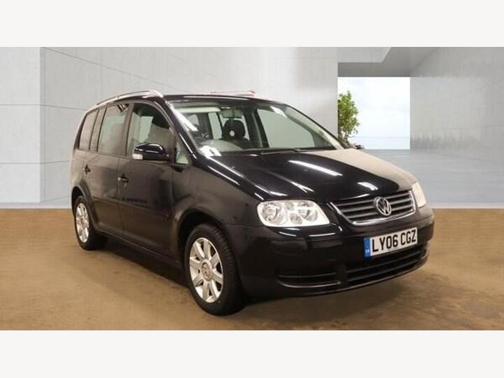Volkswagen Touran 2.0 TDI SE 5dr (7 Seats) Volkswagen Touran 2.0 TDI SE 5dr (7 Seats)