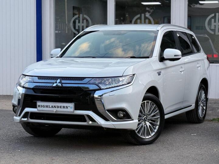 Mitsubishi OUTLANDER 2.4h TwinMotor 13.8kWh Dynamic CVT 4WD Euro 6 (s/s) 5dr