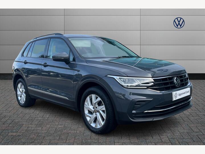 Volkswagen Tiguan 1.4 TSI 13kWh Life DSG Euro 6 (s/s) 5dr