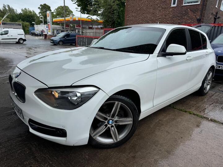 BMW 1 Series 1.6 118i Sport Euro 5 (s/s) 5dr BMW 1 Series 1.6 118i Sport Euro 5 (s/s) 5dr